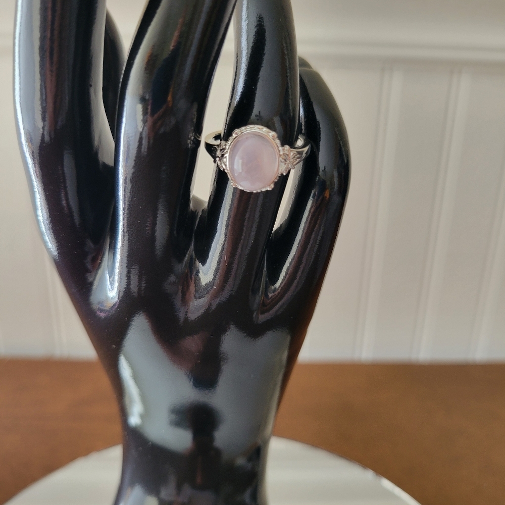 Pink on silver tone fashion ring NWT - Picture 3 of 3